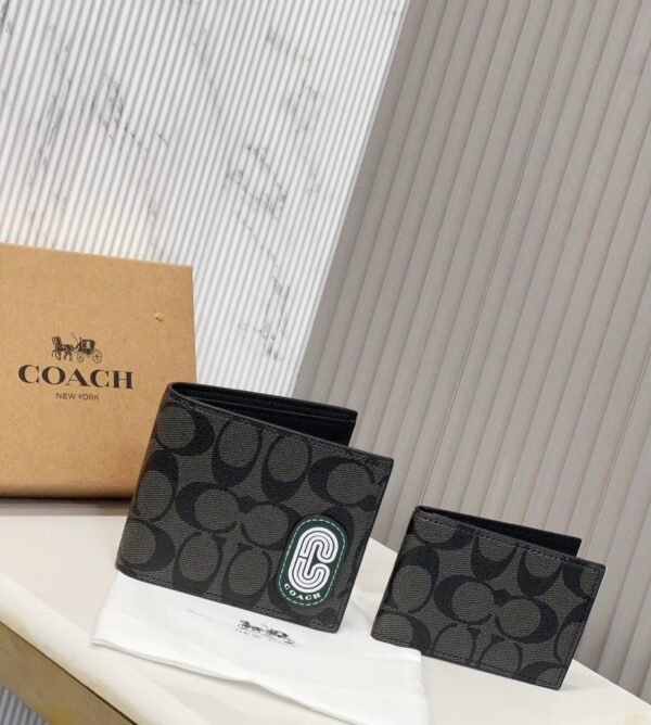 Coach Wallet - Image 4