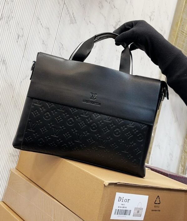 LOUIS VUITTON LAPTOP BAG - Image 2