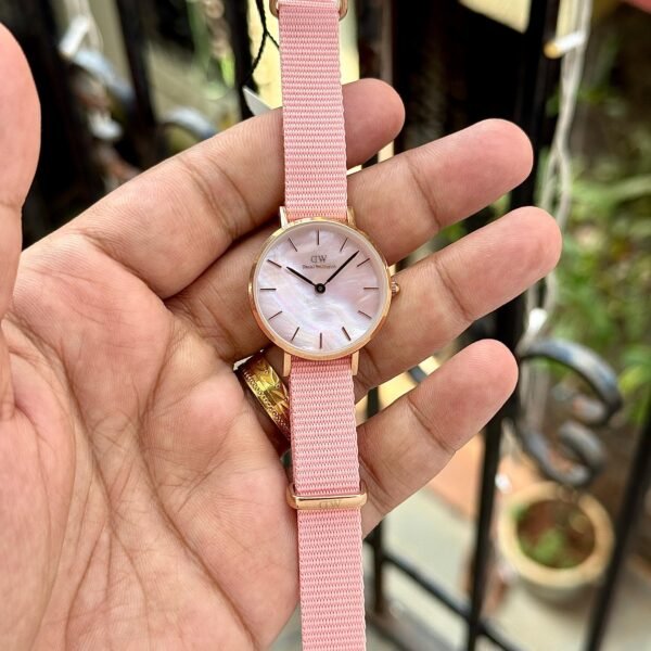 Daniel Wellington Pink - Image 2