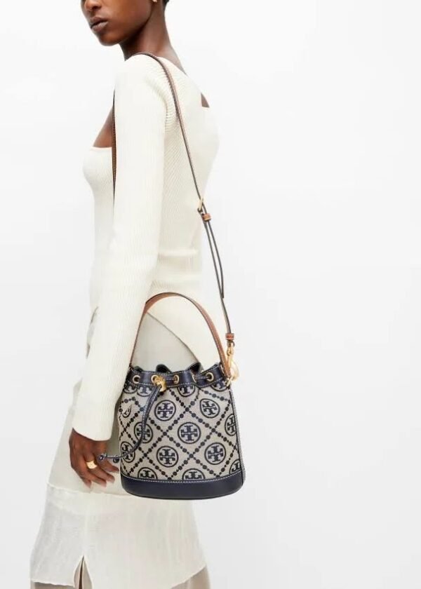 TORY BURCH BUCKET  BAG - Image 2