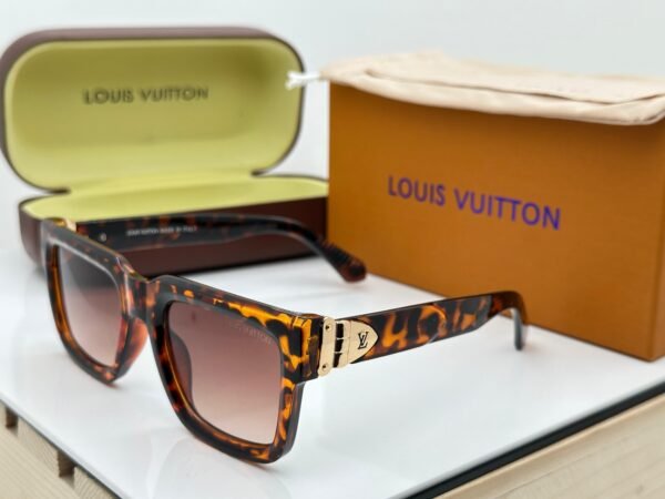 LOUIS VUITTON UNGLASSESS  UV LENS - Image 2