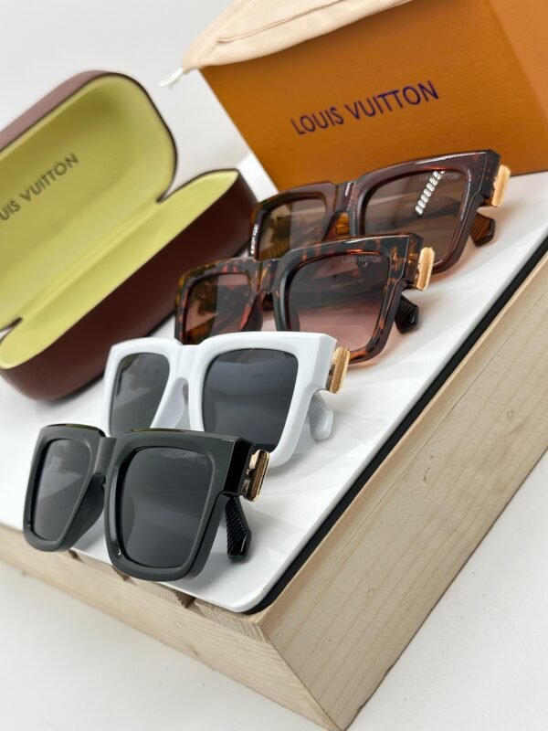 LOUIS VUITTON UNGLASSESS  UV LENS - Image 5