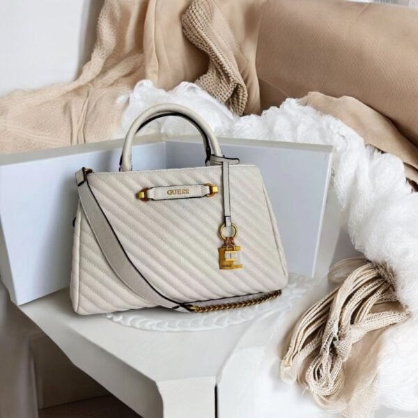 LATEST GUESS BAG - Image 6